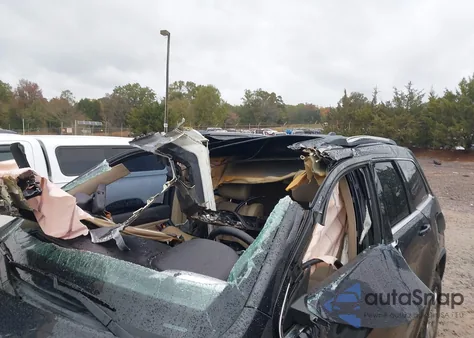 2015 Jeep Grand Cherokee Laredo from USA, damaged, VIN 1C4RJEAG7FC614449